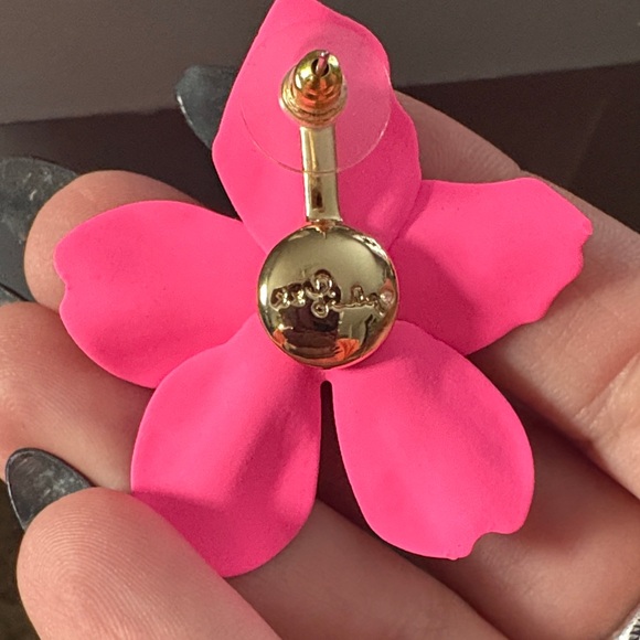 Lilly Pulitzer hot pink oversized orchid post back earrings NEVER WORN - Picture 2 of 2